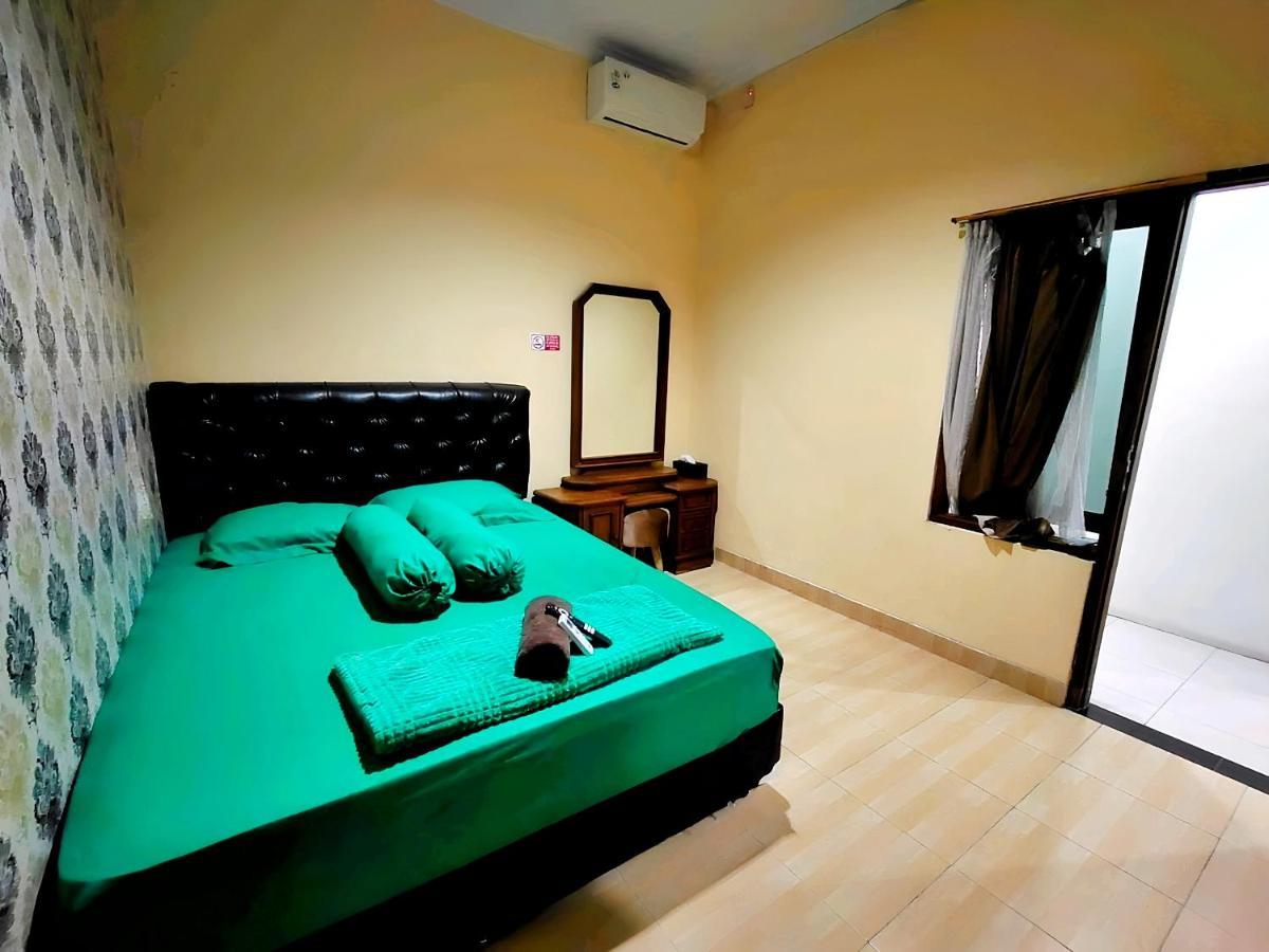 De Patuk Homestay Yogyakarta Exterior photo